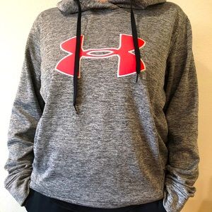 Under Armour Women’s MD Sweatshirt / Hoodie